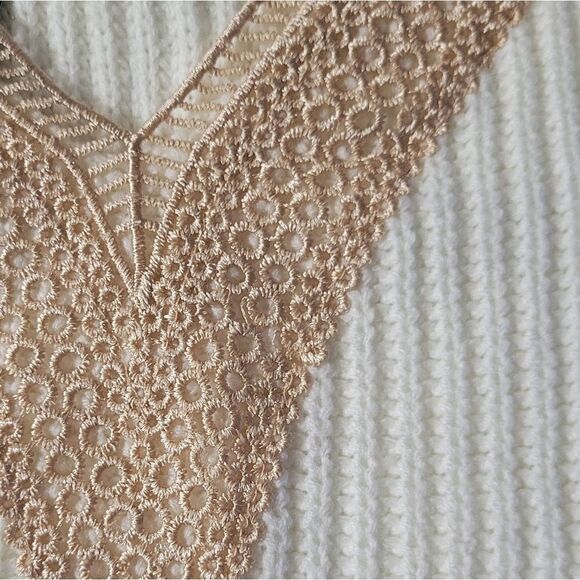 Mirol Women's Ivory Openwork V-Neck Long Sleeve Sweater - Picture 13 of 16